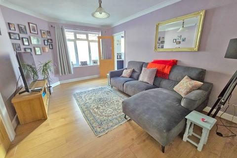 2 bedroom semi-detached bungalow for sale, Southwick Street, West Sussex BN42
