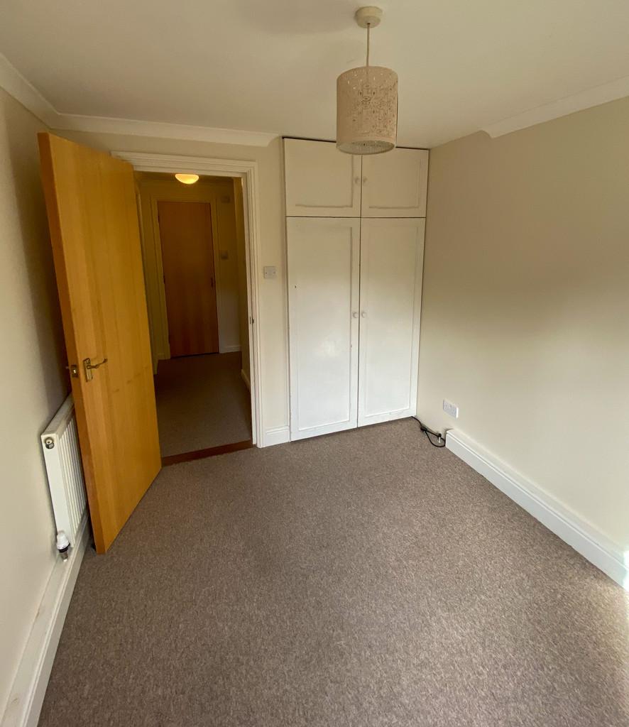 Bedroom 2 (2)