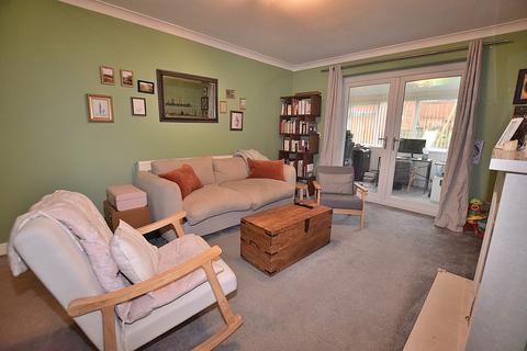 3 bedroom terraced house for sale, St. Hilary Close, Richmond
