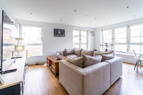 2 bedroom apartment for sale, Queensland Road, London, N7