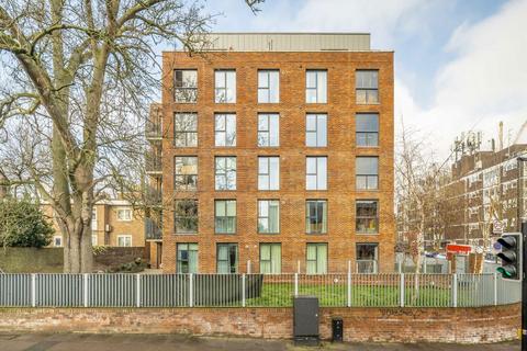 2 bedroom flat to rent, Dalmeny Avenue, London N7