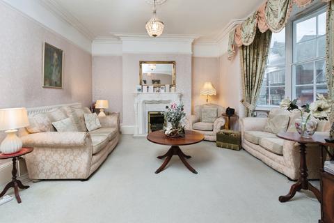 6 bedroom end of terrace house for sale, Belle Vue Street, Filey, YO14