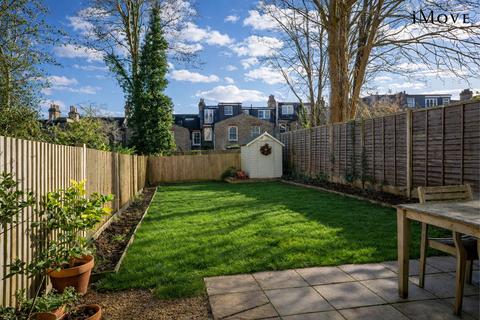 3 bedroom flat for sale, Cintra Park, London SE19