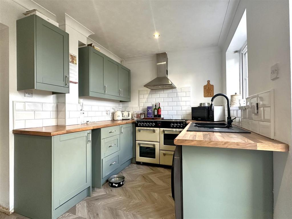 Stylish Modern Kitchen 328