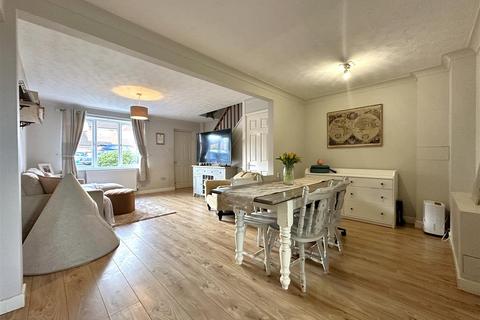 undefined, Stonelea Close, Branston, Lincoln