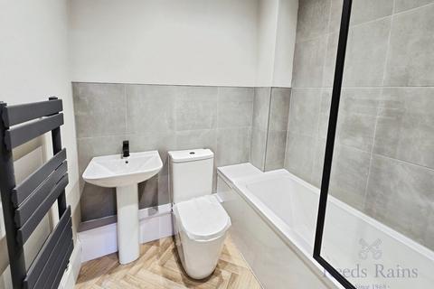 4 bedroom semi-detached house for sale, Manor Road, Durham DH8