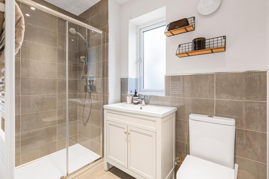 En-Suite 2