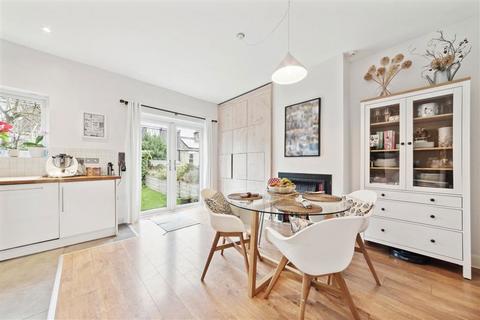 3 bedroom terraced house for sale, Mayhill Road, London SE7