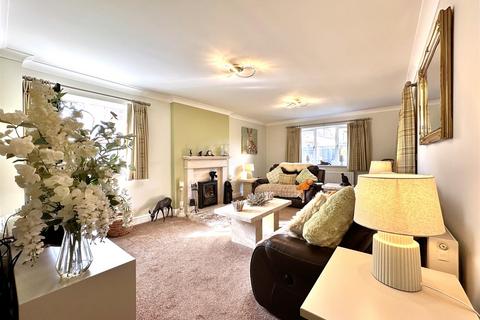 undefined, Vale View, Dry Doddington, Newark