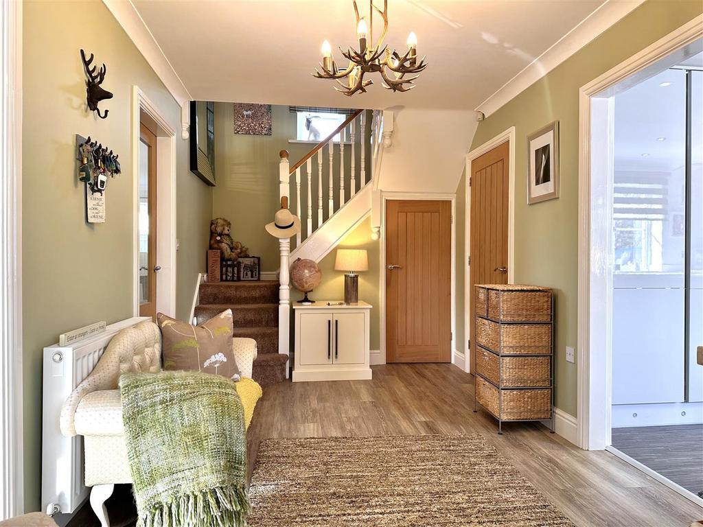 Inviting Reception Hall 620