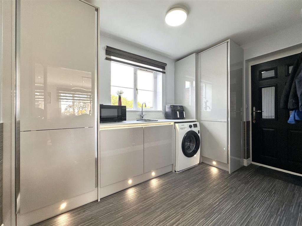 Utility Room 603