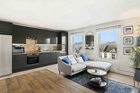 Garratt Lane, London, SW18