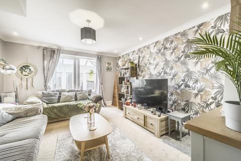 Periwinkle Close, Swindon SN2