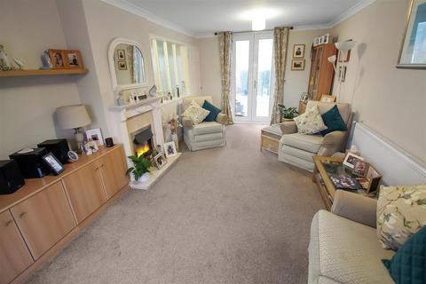 3 bedroom terraced house for sale, Oakfield, Newton Aycliffe