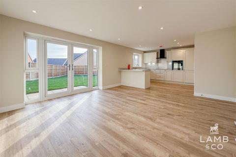 undefined, Park Gate Corner, Little Clacton CO16