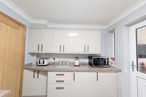 2 bedroom semi-detached bungalow for sale, HALTON WAY, GRIMSBY