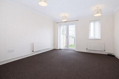 2 bedroom terraced house for sale, Barncroft Close , Grove Green