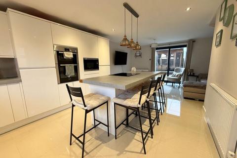 3 bedroom end of terrace house for sale, Rydon Acres, Kingsteignton