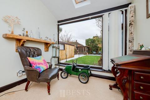 3 bedroom semi-detached house for sale, Norleane Crescent, Runcorn
