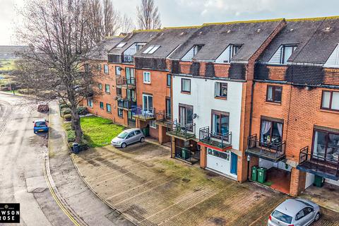 undefined, Ferry Road, Southsea