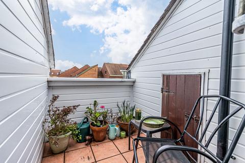 undefined, Ferry Road, Southsea