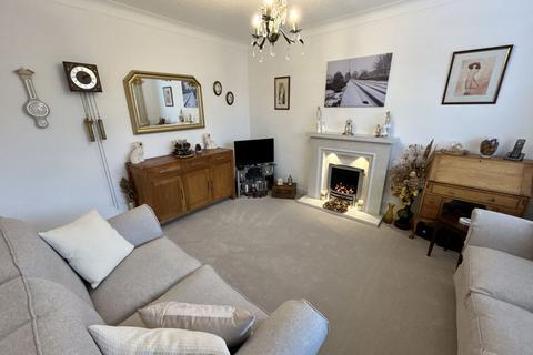 2 bedroom detached bungalow for sale, Hafod Road East, Penrhyn Bay
