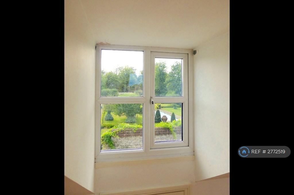 Bedroom 3 (Attic Room)
