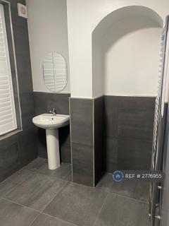1 bedroom in a house share to rent, Kashgar Road, London, SE18