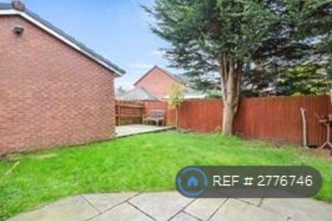 3 bedroom detached house to rent, Goodshaw Road, Worsley, Manchester, M28
