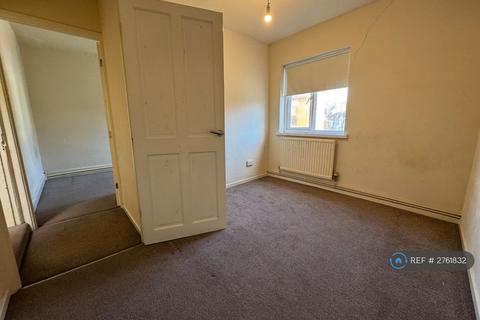 2 bedroom flat to rent, Garden Street, Macclesfield, SK10