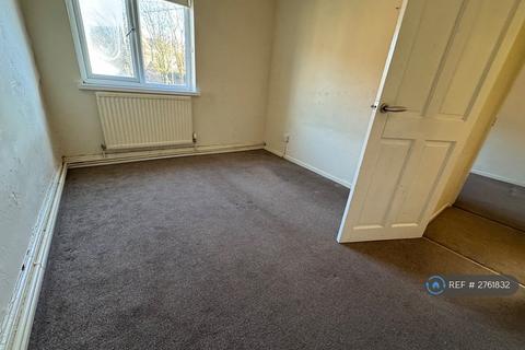 2 bedroom flat to rent, Garden Street, Macclesfield, SK10