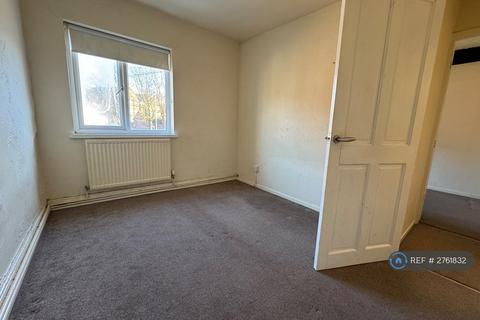 2 bedroom flat to rent, Garden Street, Macclesfield, SK10