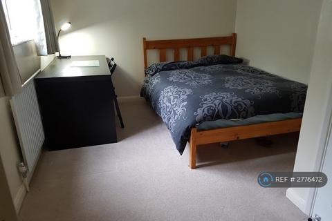 1 bedroom in a house share to rent, Christchurch Road, Virginia Water, GU25