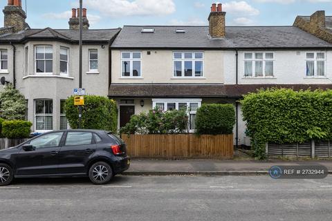 4 bedroom semi-detached house to rent, Chestnut Road, London, SW20