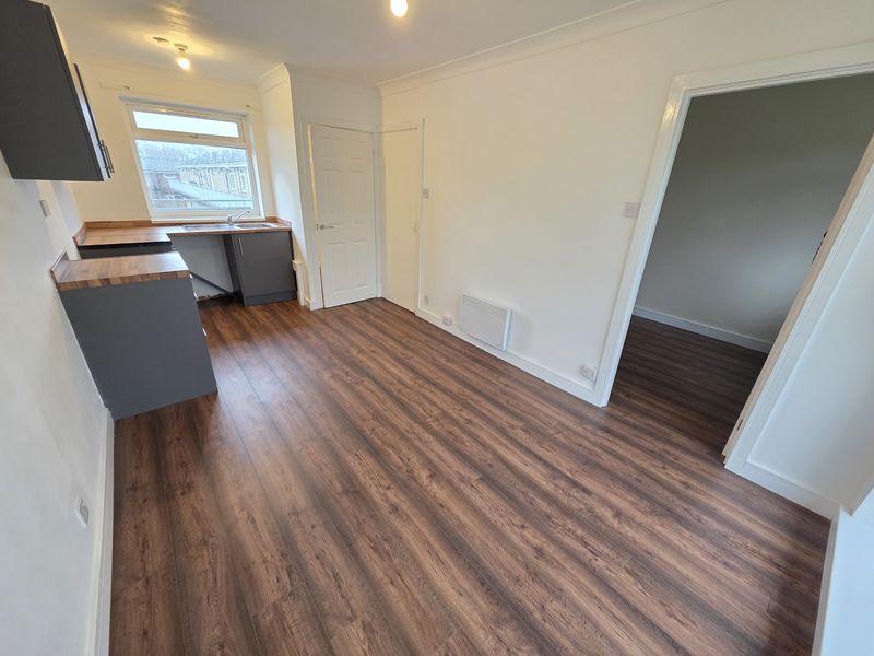 Lounge/Kitchen