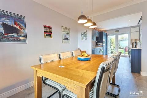 2 bedroom semi-detached bungalow for sale, THE CLOSE BRIXHAM