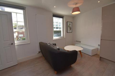 1 bedroom flat for sale, Sunbury Street, London, SE18