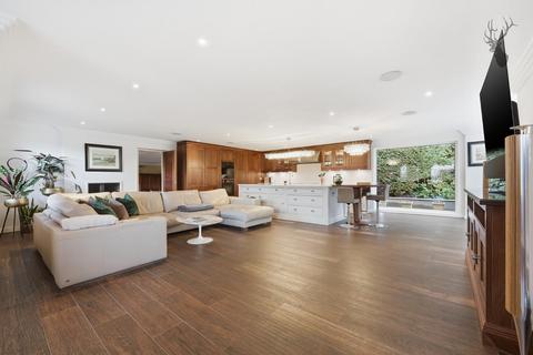 5 bedroom detached house for sale, Mount Road, Theydon Mount, Epping