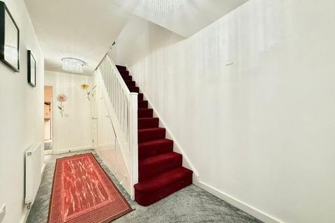 3 bedroom semi-detached house for sale, Weltmore Road, Luton