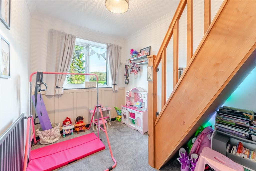 14 - bed 3.jpg