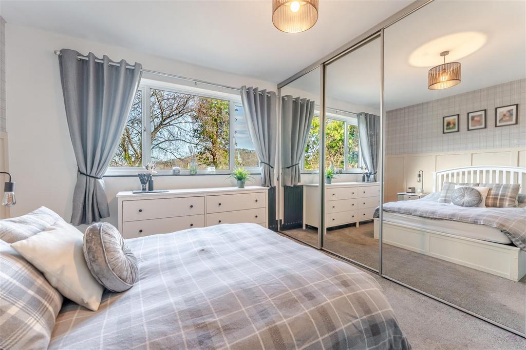 9 - bed 1.jpg