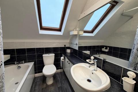 undefined, Anlaby Rd, HULL, HU3 6EN