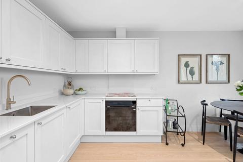 1 bedroom flat for sale, Old Brompton Road, Earls Court, London