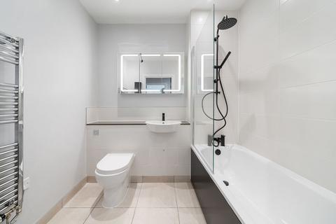 undefined, 4 Sovereign Apartments SM1 1AP