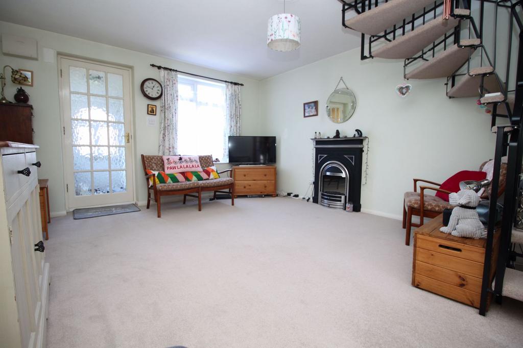 House in Southampton, Chartwell Green, West End - More