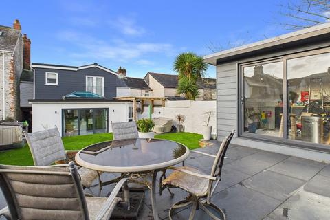 3 bedroom house for sale, Foundry Row, Redruth, Beautifully presented