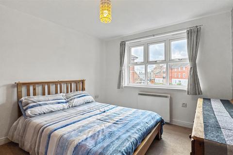 2 bedroom apartment to rent, Bell Chase, Aldershot