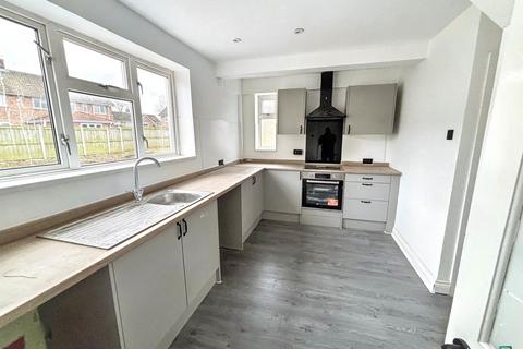 3 bedroom semi-detached house to rent, Motherwell Road, Hartlepool TS25