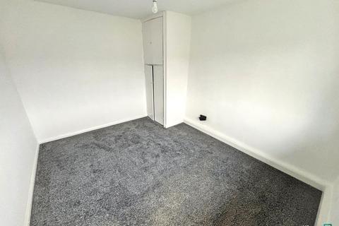 3 bedroom semi-detached house to rent, Motherwell Road, Hartlepool TS25