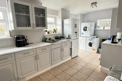 undefined, Heol Y Neuadd, Tumble, Llanelli